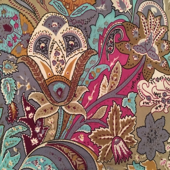 Artsy tunic top with bell sleeves - Picture 3 of 6